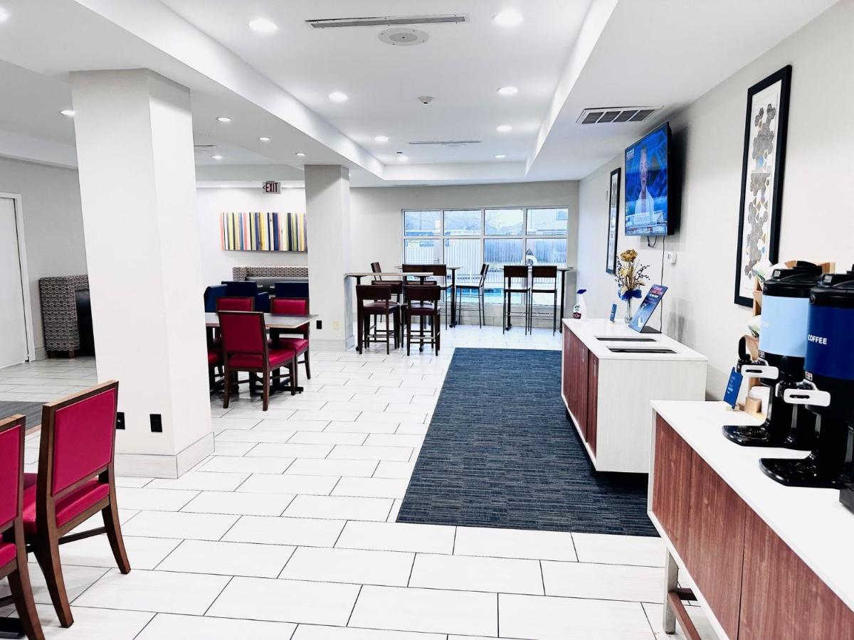 Holiday Inn Express & Suites Houston East - Baytown, An Ihg Hotel Esterno foto