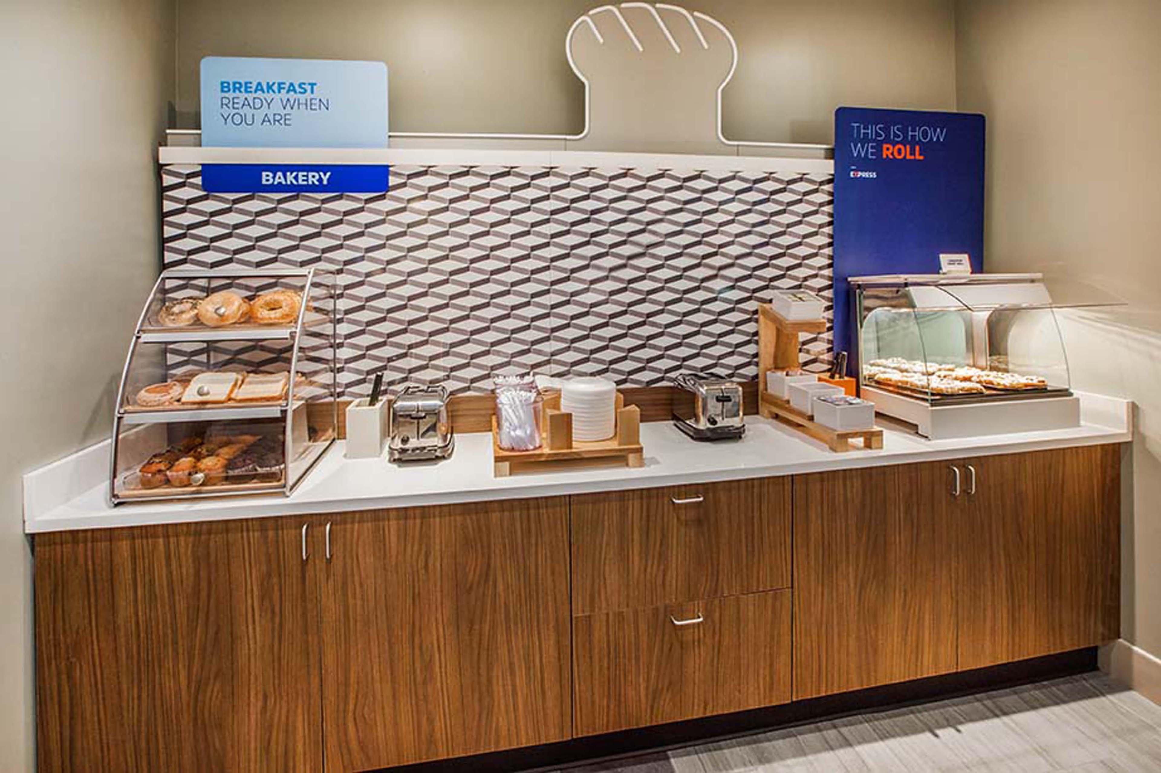 Holiday Inn Express & Suites Houston East - Baytown, An Ihg Hotel Esterno foto