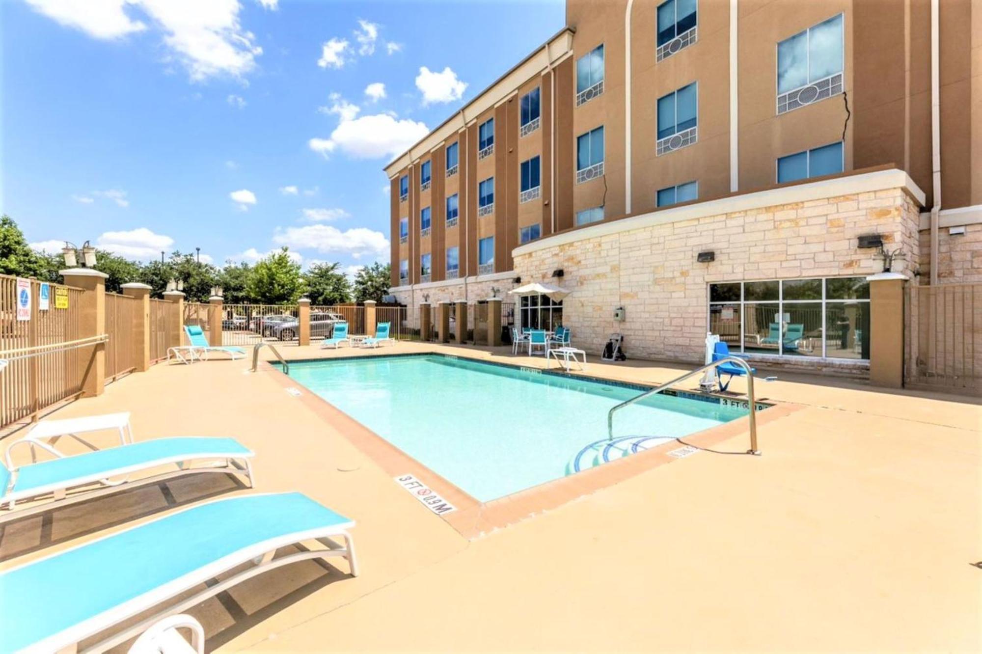 Holiday Inn Express & Suites Houston East - Baytown, An Ihg Hotel Esterno foto